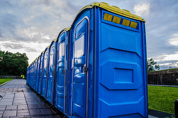 Porta potty delivery and setup in Thousand Palms, CA